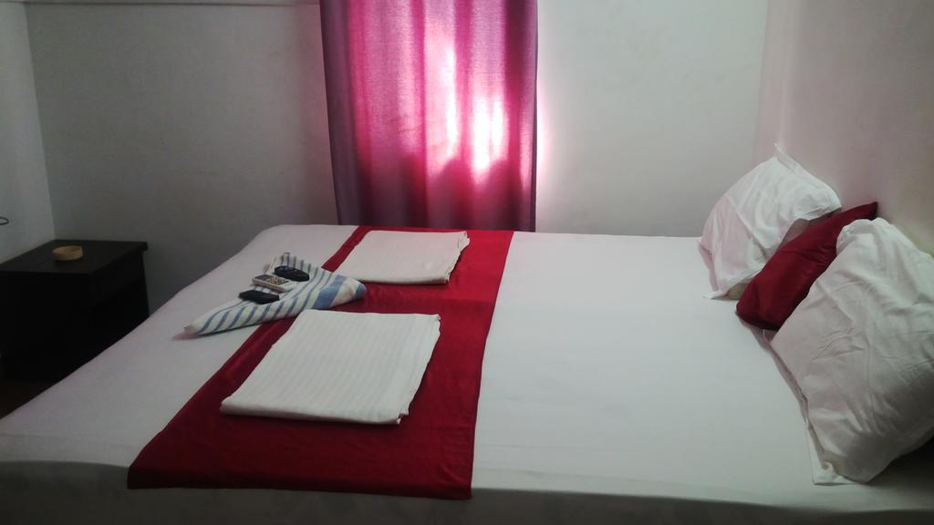 Bed and Breakfast Sugar Plum Macedo Palms Baga Esterno foto